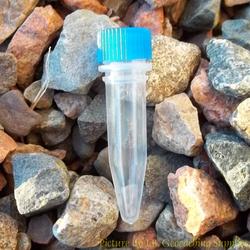 Plastic 0.5ml Nano Geocache Container with Gasket Cap